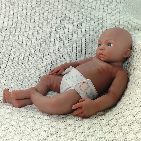 45cm Full Body Platinum Silicone Reborn Baby Dolls Open Eyes Newborn Girl Doll - Picture 15 of 16